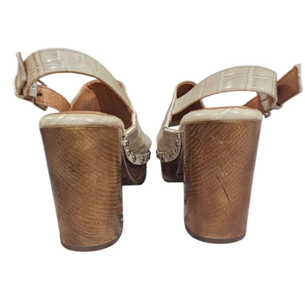 Indigo rd platform sandals size 6 1/2 NWOT